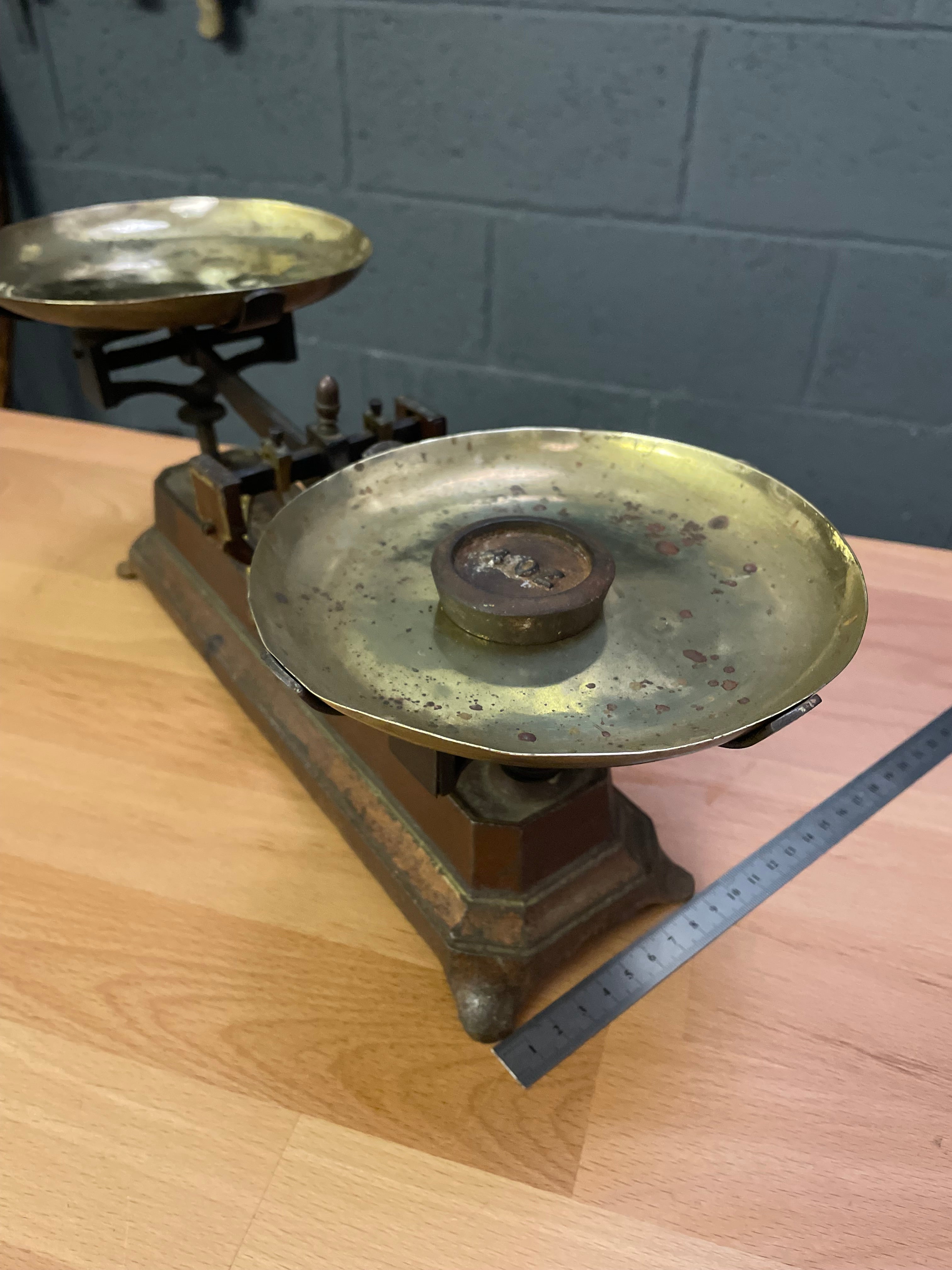 Vintage Avery Scale 2Kg