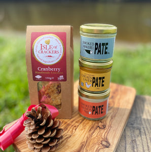 Gift food hamper made of :Le Paysan Free Range Chicken Liver, Great Taste 2021, Blas Finalist 2021 Le Paysan Smoked Mackerel, Blas Finalist 2021 Le Paysan Irish Smoked Salmon Pate Cranberry Crackers